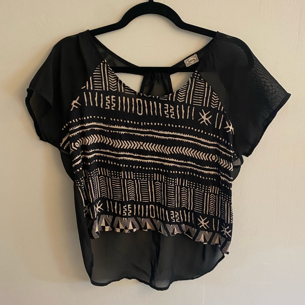 Aztec Patterned Cropped Shirt with Mesh Back